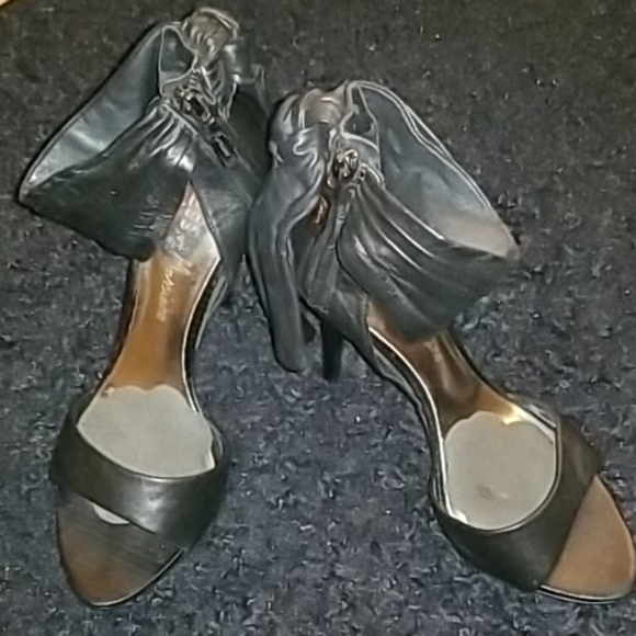 Guess by marciano - Picture 2 of 5